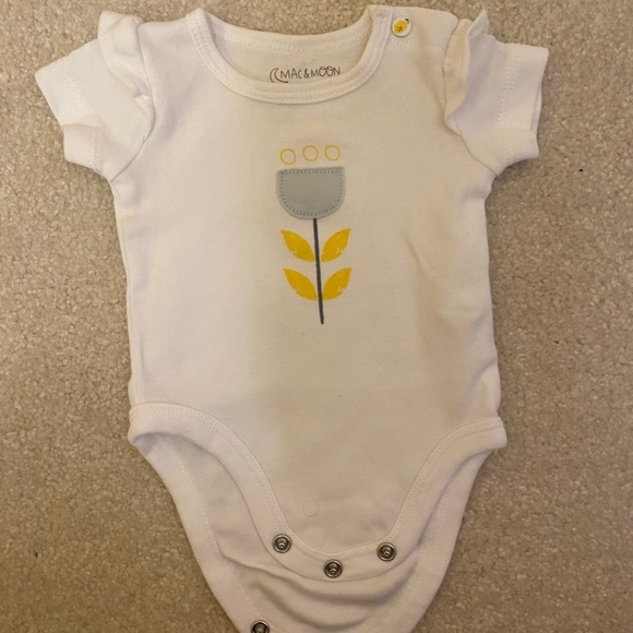 Mac & Moon - NB Flower Outfit - Picture 2 of 7